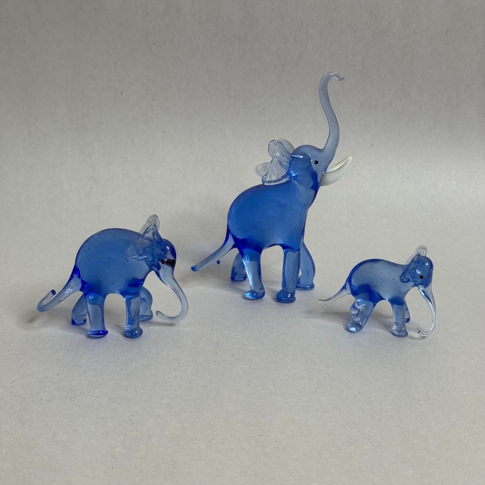 Set of 3 Blue & Clear Glass Elephant Figurines Miniature‎ Collectible Decor
